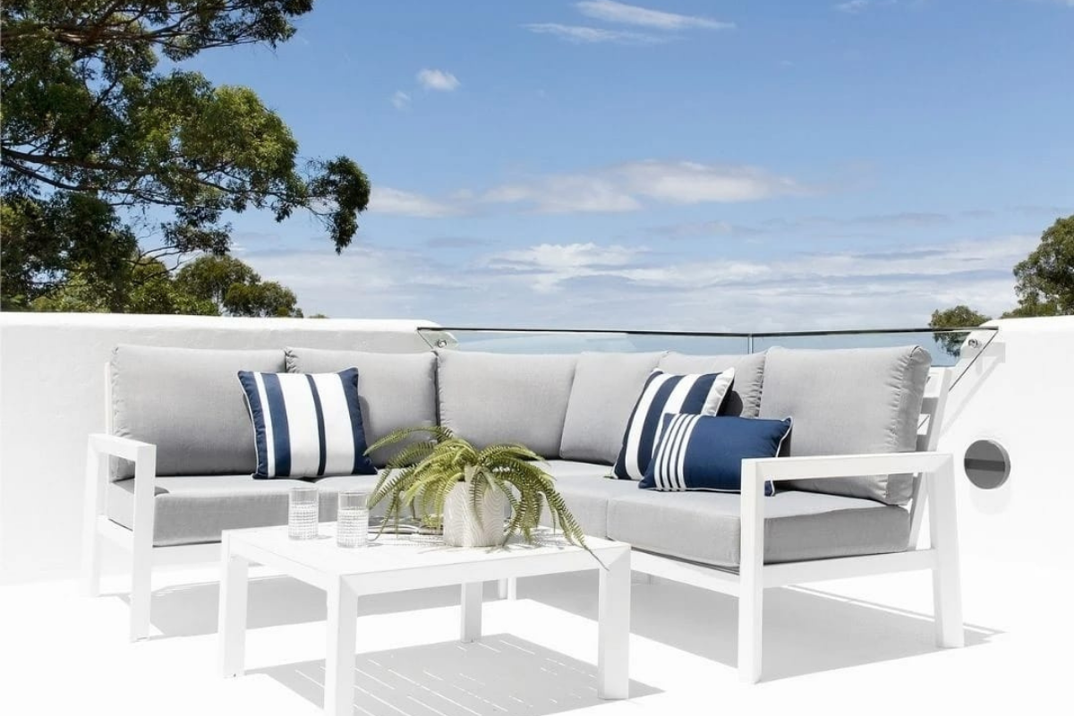 Outdoor Furniture Guide